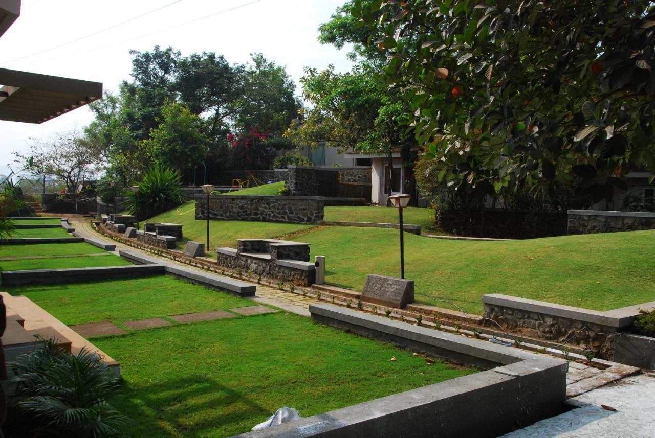 Manas Resort With Petting Zoo, Igatpuri Eksteriør billede
