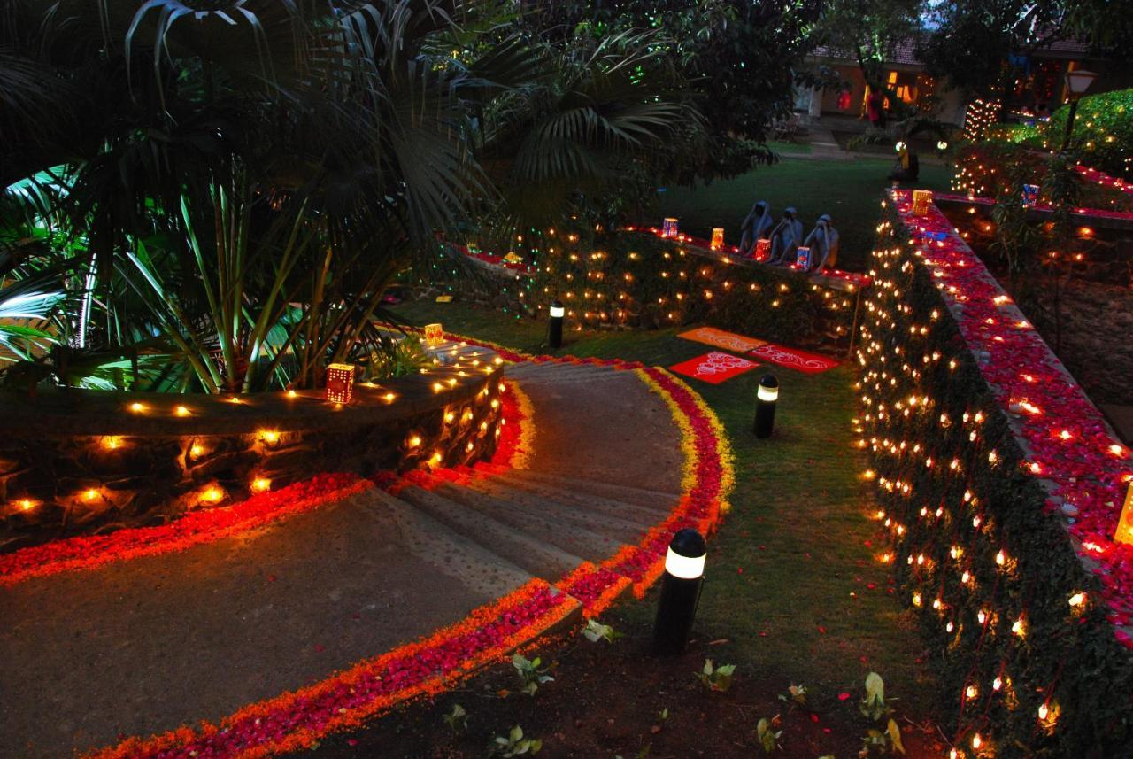 Manas Resort With Petting Zoo, Igatpuri Eksteriør billede